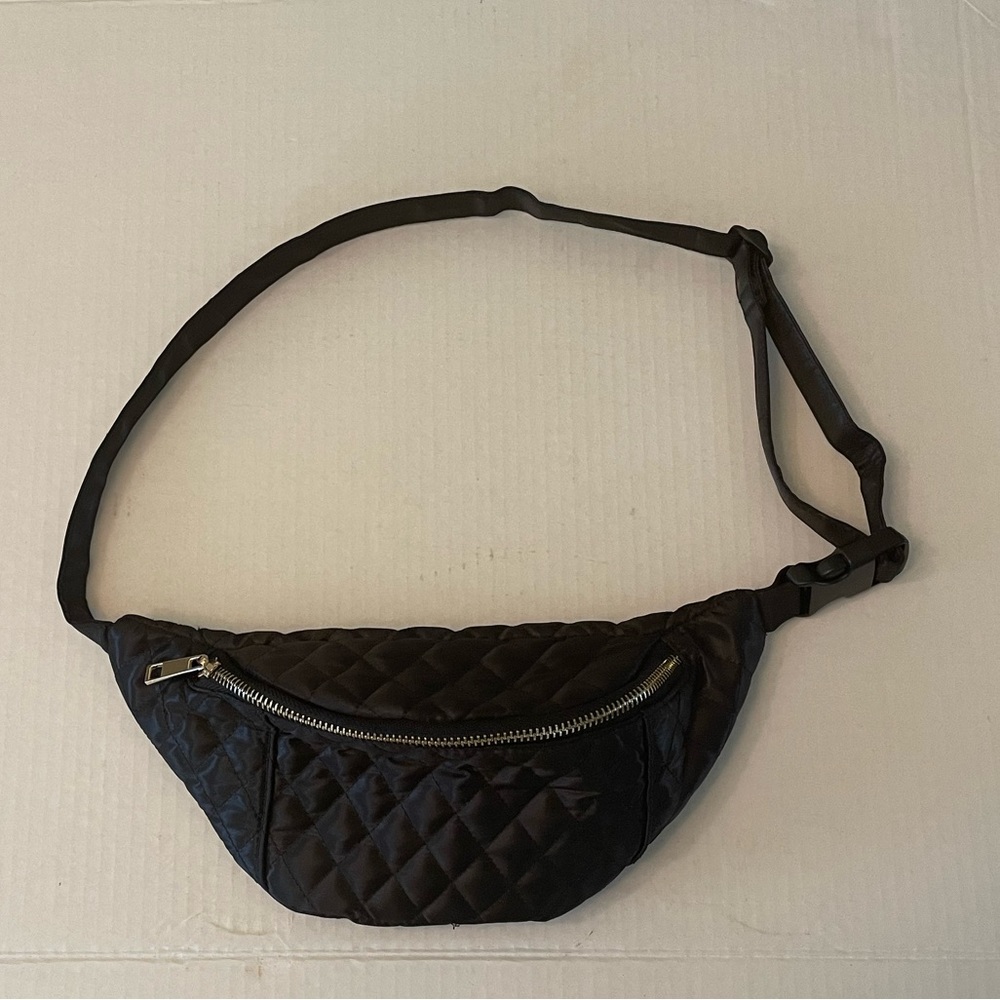 Forever 21 Black Quilted Belt Bag